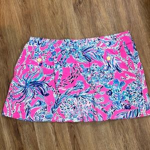 Lilly Pulitzer Madison skort. Good used condition. XL.
